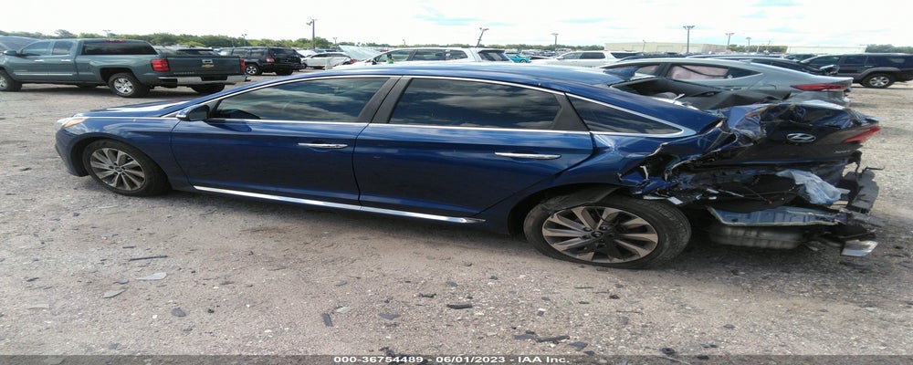 5NPE34AF7FH215622 2015 HYUNDAI SONATA photo no. 3