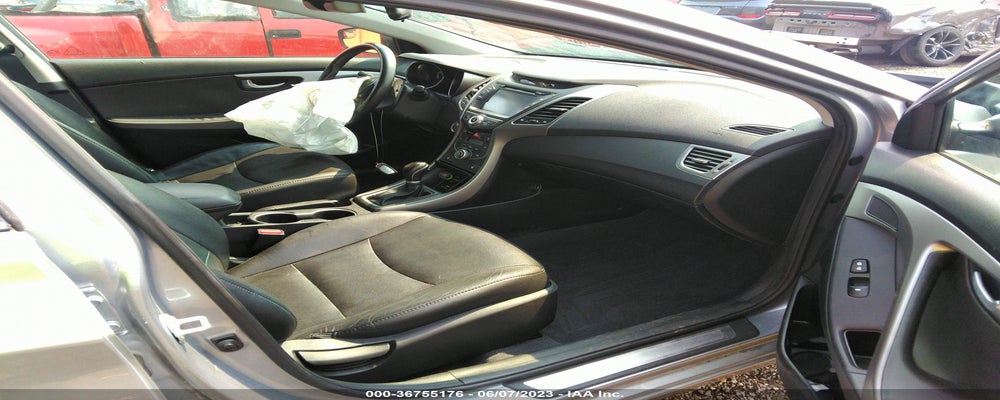 5NPDH4AE2GH762948 2016 HYUNDAI ELANTRA photo no. 5