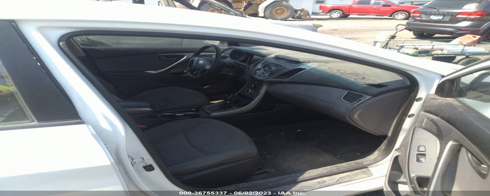 5NPDH4AE8GH677239 2016 HYUNDAI ELANTRA photo no. 5