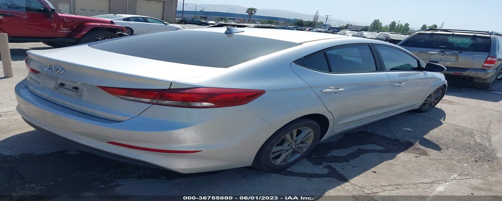 5NPD84LF3JH297206 2018 HYUNDAI ELANTRA photo no. 4