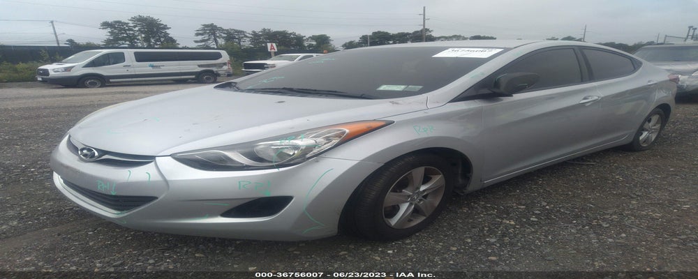 KMHDH4AE9DU577440 2013 HYUNDAI ELANTRA photo no. 2
