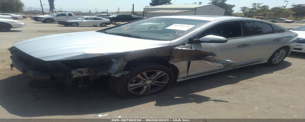 5NPE34AF8JH689667 2018 HYUNDAI SONATA photo no. 2
