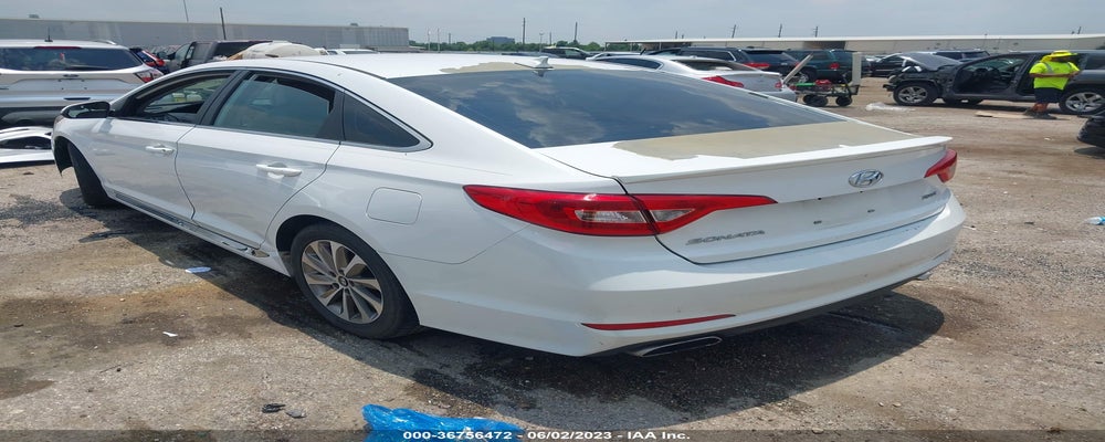 5NPE34AF2FH022648 2015 HYUNDAI SONATA photo no. 3