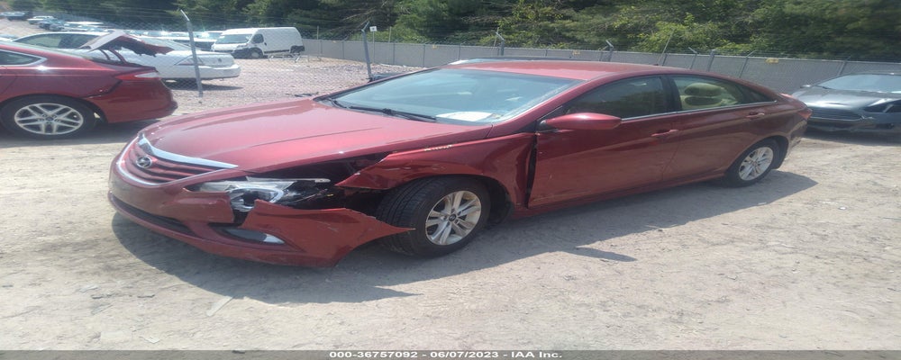 5NPEB4AC0DH567771 2013 HYUNDAI SONATA photo no. 2