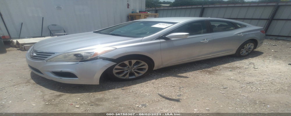 KMHFG4JG5CA137647 2012 HYUNDAI AZERA photo no. 2
