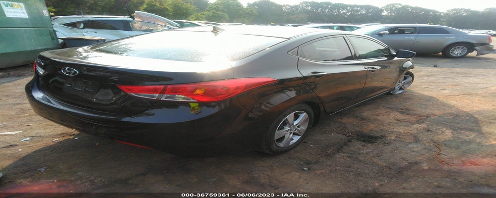 5NPDH4AE0DH438330 2013 HYUNDAI ELANTRA photo no. 4