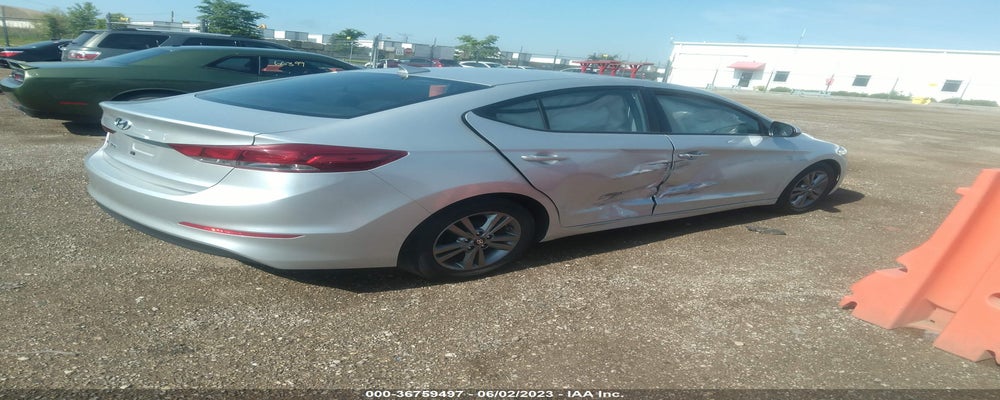 5NPD84LF6HH195554 2017 HYUNDAI ELANTRA photo no. 4