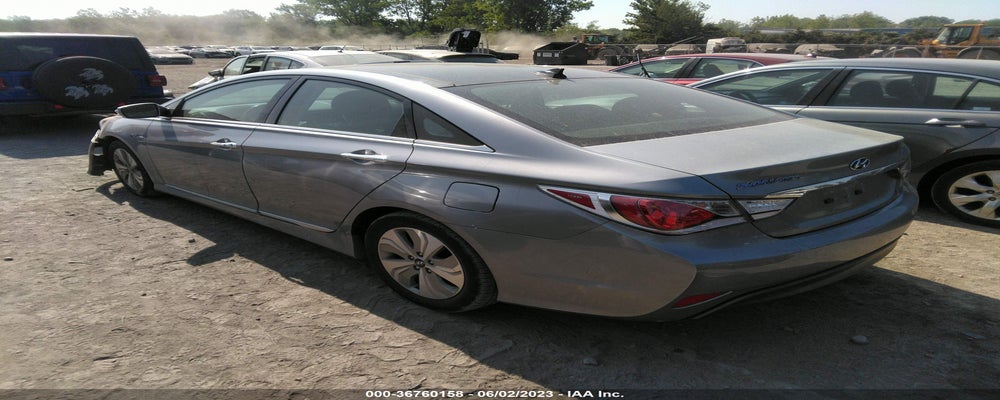 KMHEC4A42FA125389 2015 HYUNDAI SONATA photo no. 3