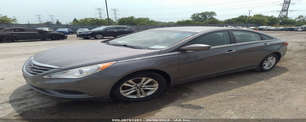 5NPEB4AC8CH324028 2012 HYUNDAI SONATA photo no. 2