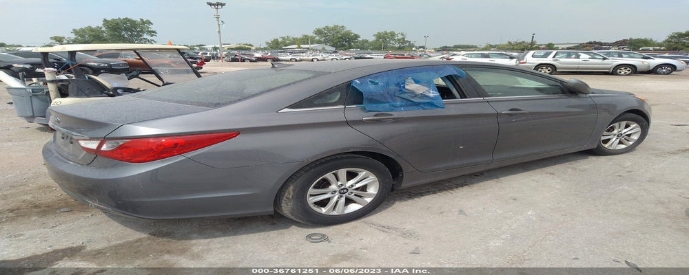5NPEB4AC8CH324028 2012 HYUNDAI SONATA photo no. 4
