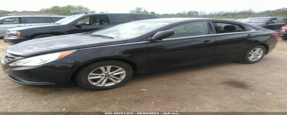 5NPEB4AC6BH252051 2011 HYUNDAI SONATA photo no. 2