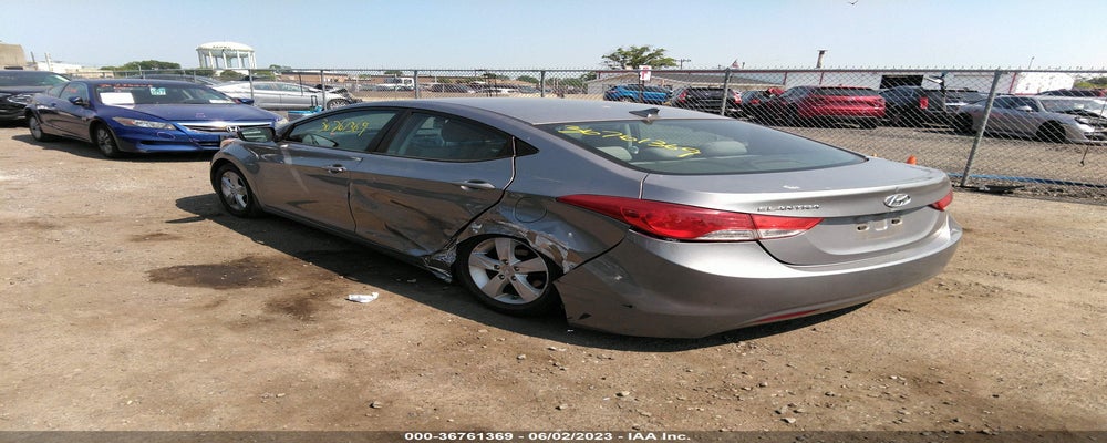 KMHDH4AE7DU505555 2013 HYUNDAI ELANTRA photo no. 3