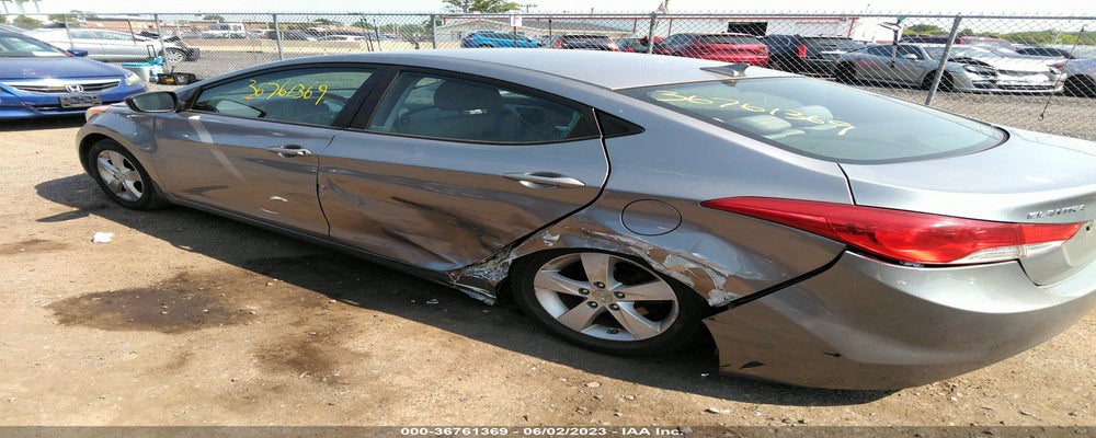 KMHDH4AE7DU505555 2013 HYUNDAI ELANTRA photo no. 6