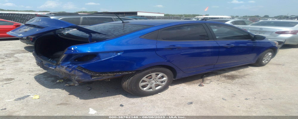 KMHCT4AE6DU526360 2013 HYUNDAI ACCENT photo no. 4