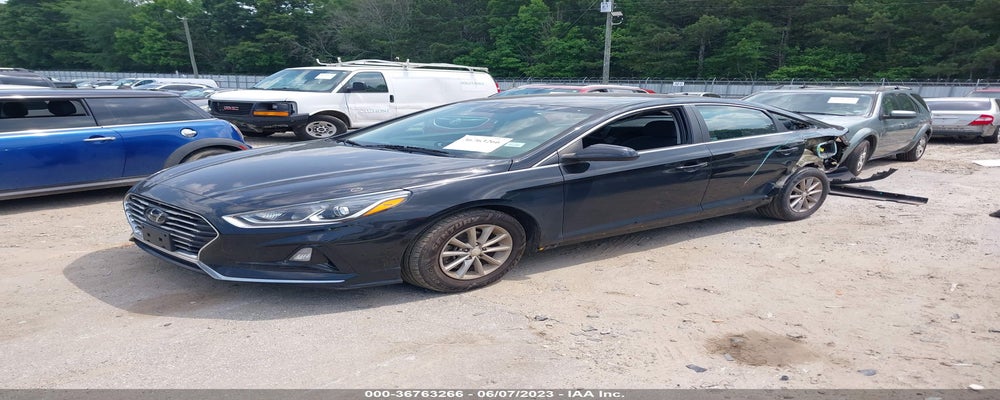 5NPE24AF9JH694735 2018 HYUNDAI SONATA photo no. 2