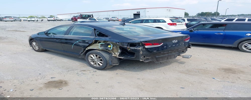 5NPE24AF9JH694735 2018 HYUNDAI SONATA photo no. 3