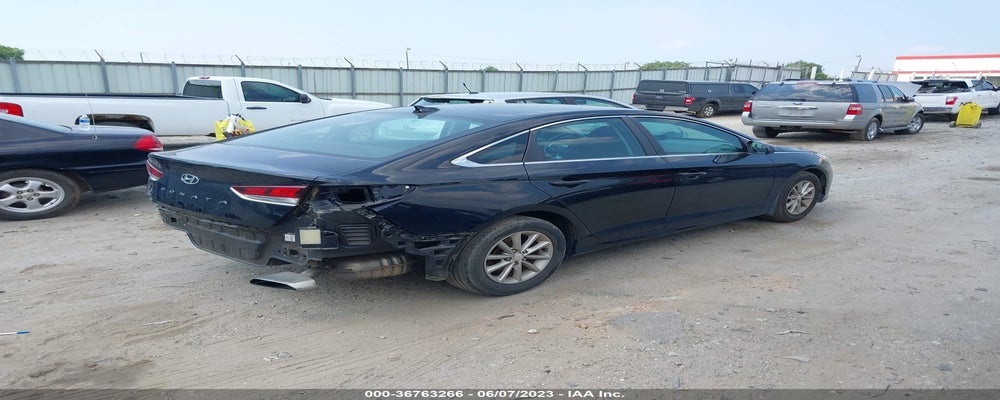 5NPE24AF9JH694735 2018 HYUNDAI SONATA photo no. 4