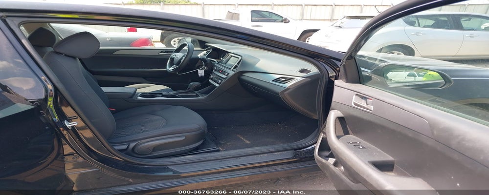 5NPE24AF9JH694735 2018 HYUNDAI SONATA photo no. 5
