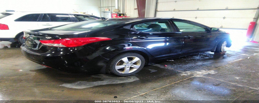 5NPDH4AEXDH393929 2013 HYUNDAI ELANTRA photo no. 4
