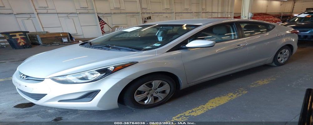 5NPDH4AE2GH715080 2016 HYUNDAI ELANTRA photo no. 2