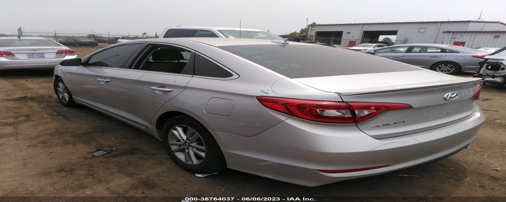 5NPE24AFXHH456600 2017 HYUNDAI SONATA photo no. 3
