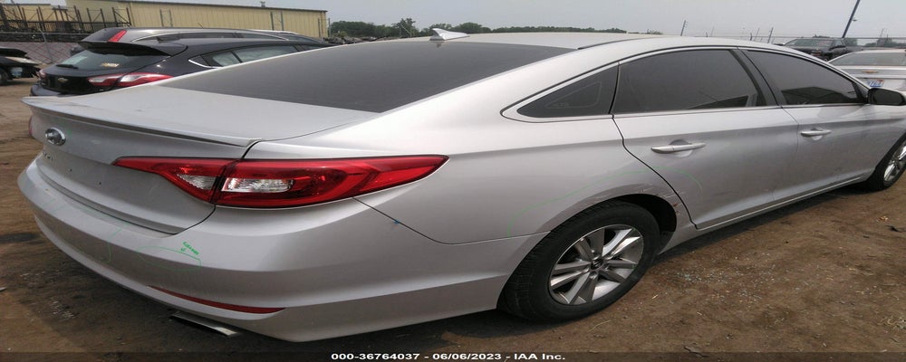 5NPE24AFXHH456600 2017 HYUNDAI SONATA photo no. 4