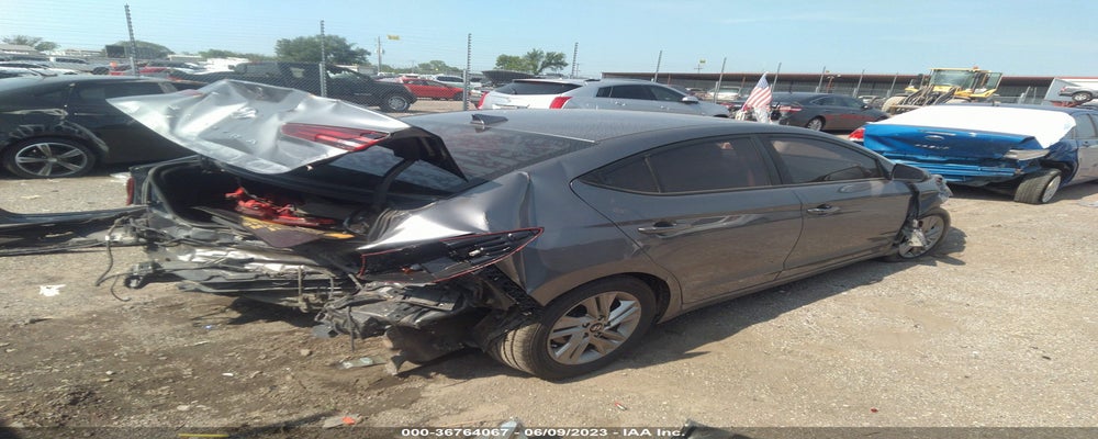5NPD84LF0KH409218 2019 HYUNDAI ELANTRA photo no. 4
