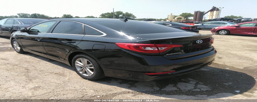 5NPE24AA1FH130203 2015 HYUNDAI SONATA photo no. 3