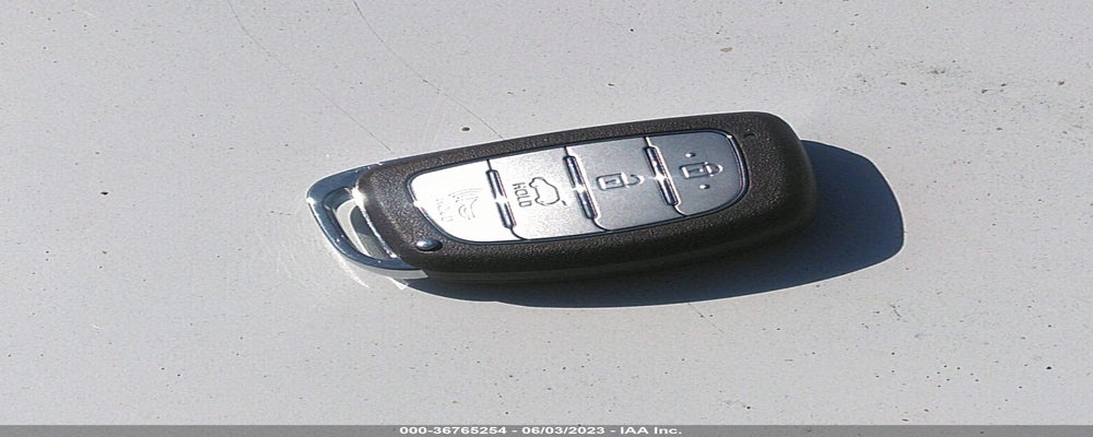 KMHC65LC8LU235446 2020 HYUNDAI IONIQ HYBRID photo no. 11