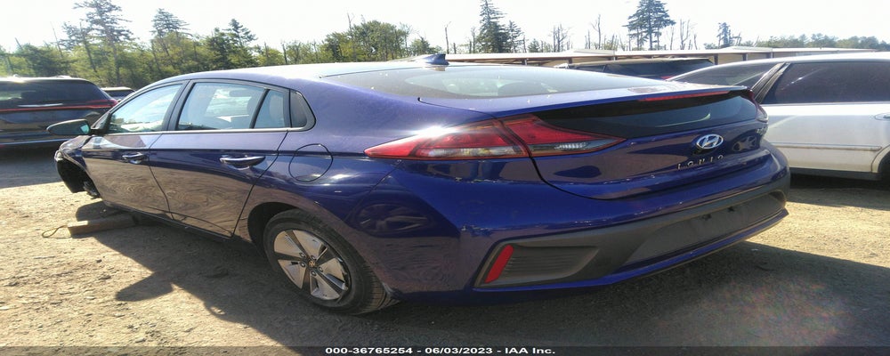 KMHC65LC8LU235446 2020 HYUNDAI IONIQ HYBRID photo no. 3