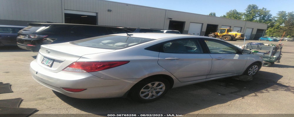 KMHCT4AE2DU577211 2013 HYUNDAI ACCENT photo no. 4