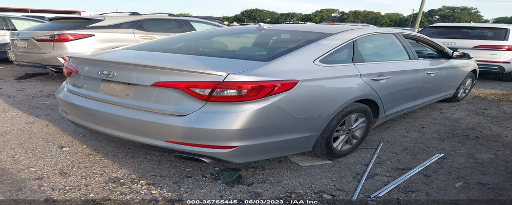 5NPE24AF5FH171753 2015 HYUNDAI SONATA photo no. 4
