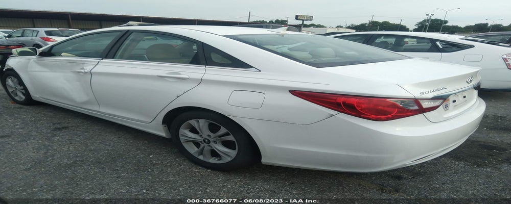5NPEB4AC9BH109336 2011 HYUNDAI SONATA photo no. 3