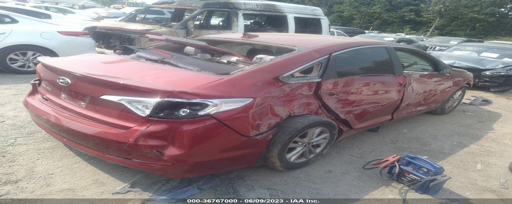 5NPE24AF6FH185175 2015 HYUNDAI SONATA photo no. 4