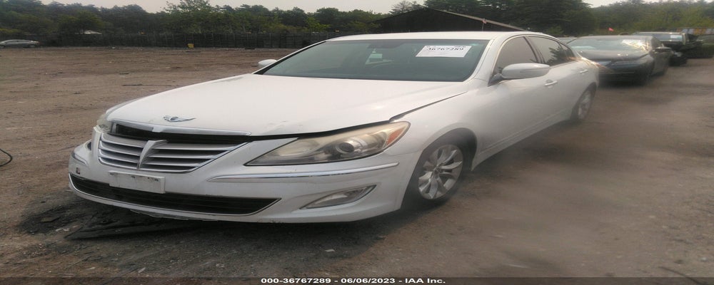KMHGC4DD3CU183235 2012 HYUNDAI GENESIS photo no. 2