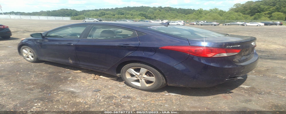 5NPDH4AE0DH321945 2013 HYUNDAI ELANTRA photo no. 3