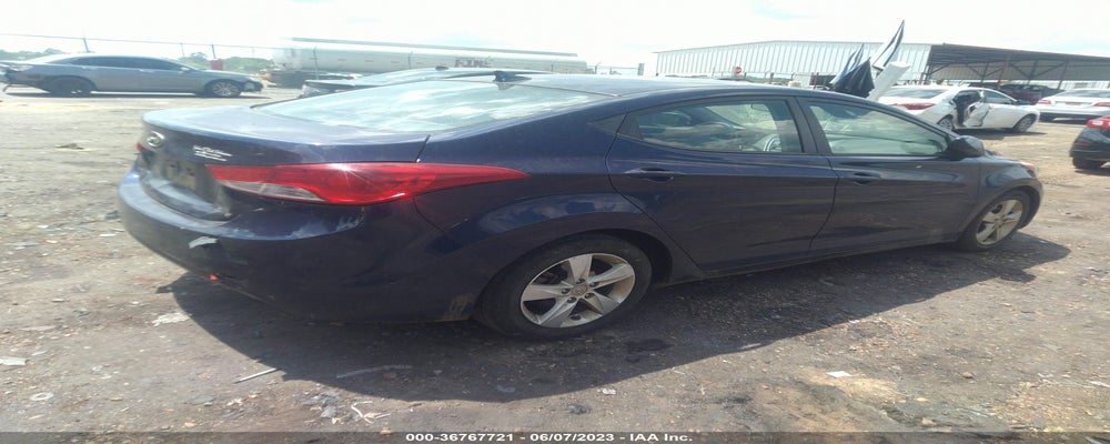 5NPDH4AE0DH321945 2013 HYUNDAI ELANTRA photo no. 4