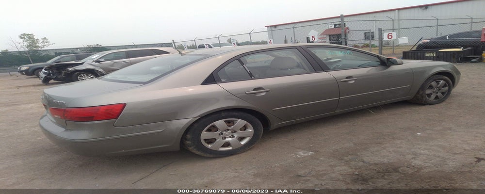 5NPET4AC2AH608989 2010 HYUNDAI SONATA photo no. 4