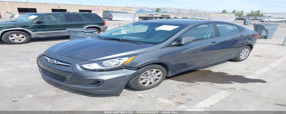 KMHCT4AE3DU413837 2013 HYUNDAI ACCENT photo no. 2