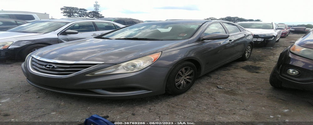 5NPEB4ACXBH257348 2011 HYUNDAI SONATA photo no. 2