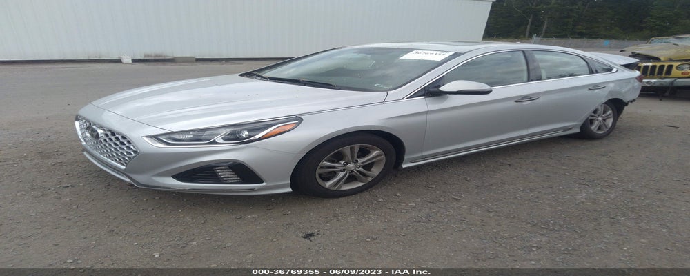 5NPE34AF0JH664021 2018 HYUNDAI SONATA photo no. 2