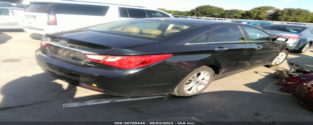 5NPEC4AC7DH615473 2013 HYUNDAI SONATA photo no. 4