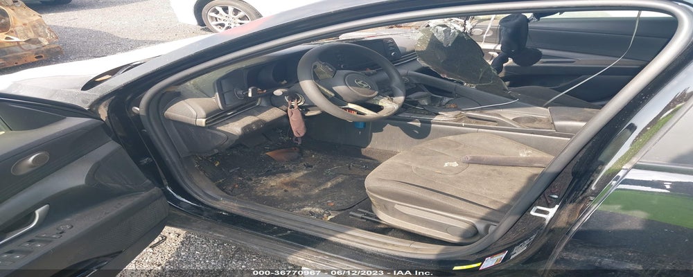 KMHLM4AG8NU352615 2022 HYUNDAI ELANTRA photo no. 5