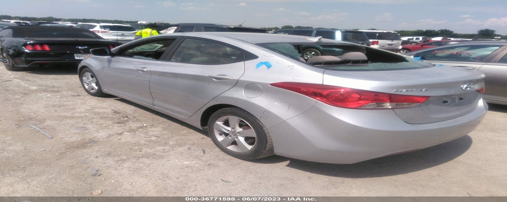 5NPDH4AE6DH184753 2013 HYUNDAI ELANTRA photo no. 3