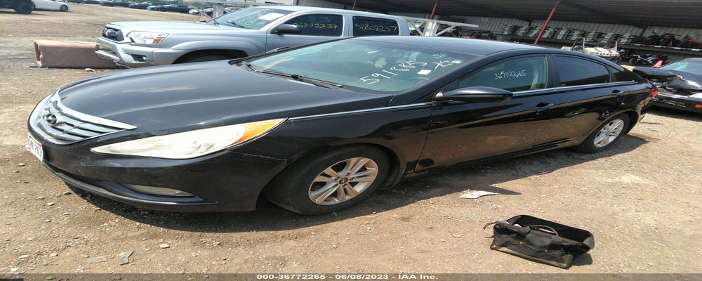 5NPEB4AC3DH591885 2013 HYUNDAI SONATA photo no. 2