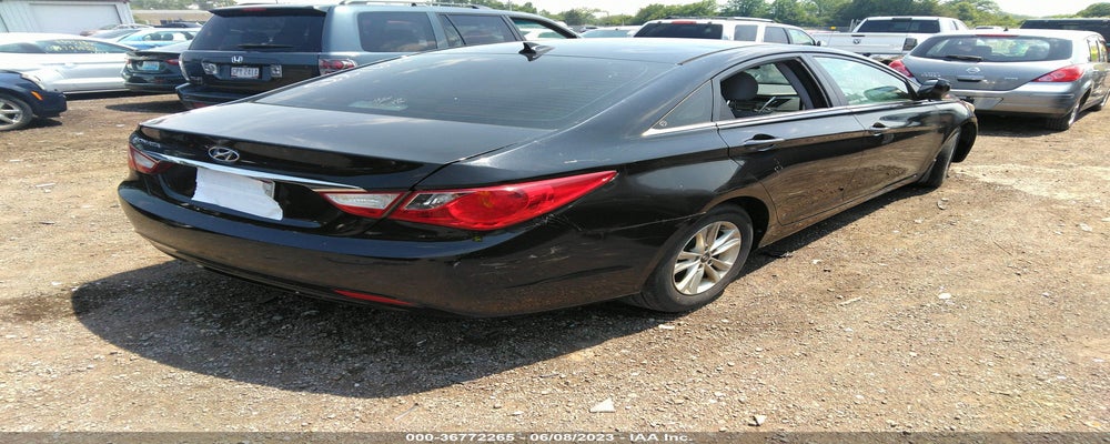 5NPEB4AC3DH591885 2013 HYUNDAI SONATA photo no. 4