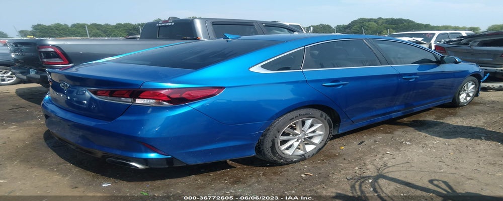 5NPE24AF3JH625801 2018 HYUNDAI SONATA photo no. 4