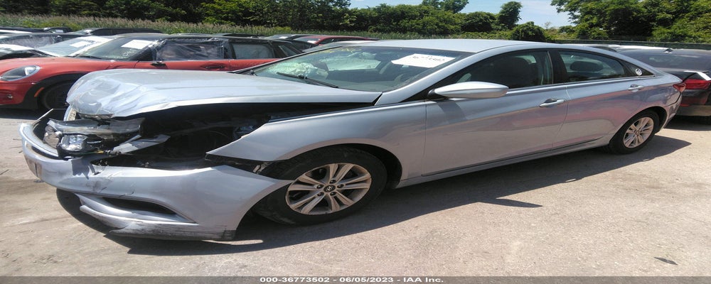 5NPEB4ACXCH419268 2012 HYUNDAI SONATA photo no. 2