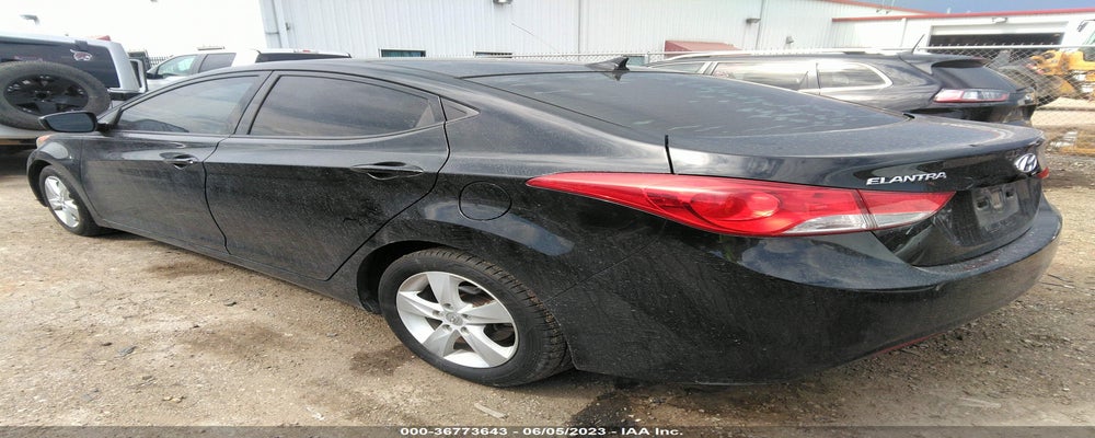 5NPDH4AE4DH428545 2013 HYUNDAI ELANTRA photo no. 3