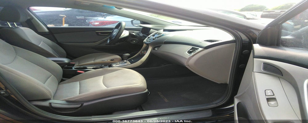5NPDH4AE4DH428545 2013 HYUNDAI ELANTRA photo no. 5